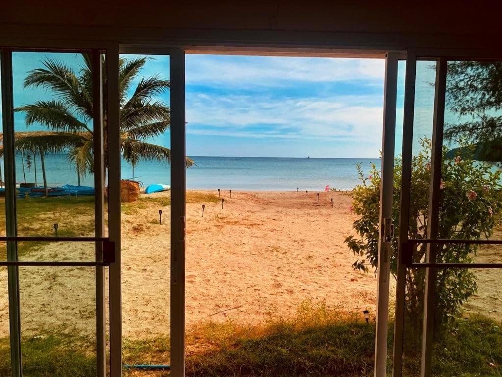 Sabai Beach Resort Koh Mak Bagian luar foto